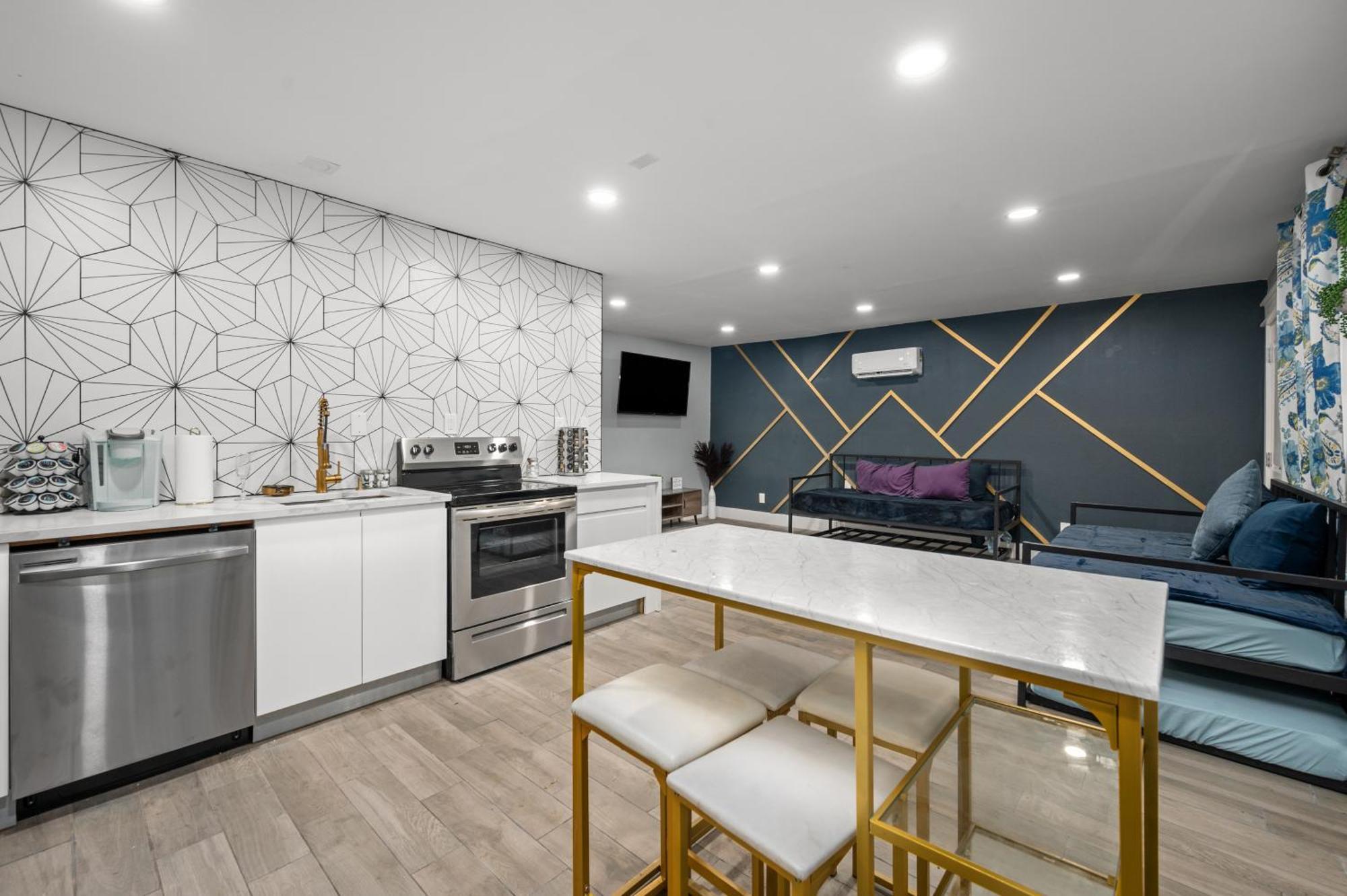 Comfortable 2Br Uptown Escape With Free Park هيوستن المظهر الخارجي الصورة